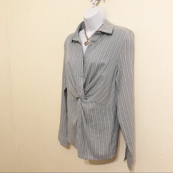 IDEM DITTO Blue & White Pinstripe Chambray Blouse, S, NWT! - Picture 5 of 10